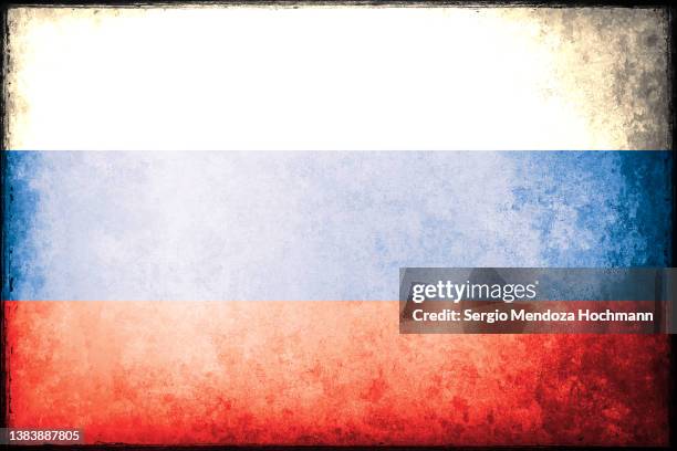russian flag with a grunge, dirty, grungy, texture - bandera rusa fotografías e imágenes de stock