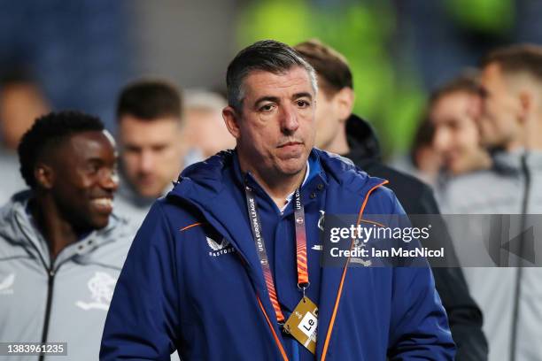 First-team coach of Rangers Roy Makaay looks on prior to the UEFA Europa League Round of 16 Leg One match between Rangers FC and Crvena Zvezda at...