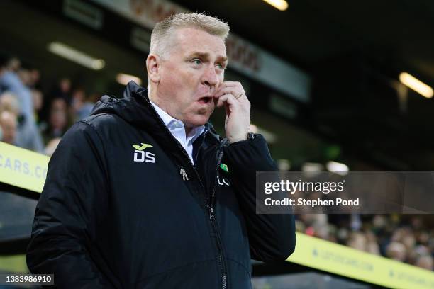 Dean Smith, Manager of Norwich City looks on during the Premier League match between Norwich City and Chelsea at Carrow Road on March 10, 2022 in...