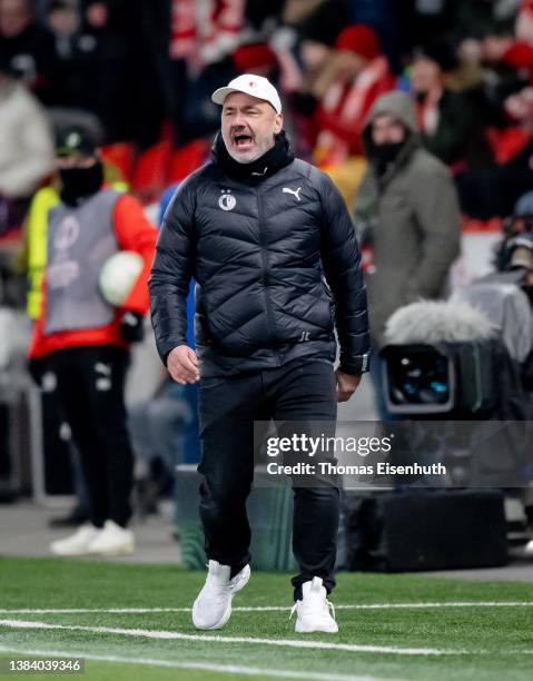 Head coach Jindrich Trpisovsky of Praha gestures during the UEFA Conference League Round of 16 Leg One match between Slavia Praha and LASK at on...