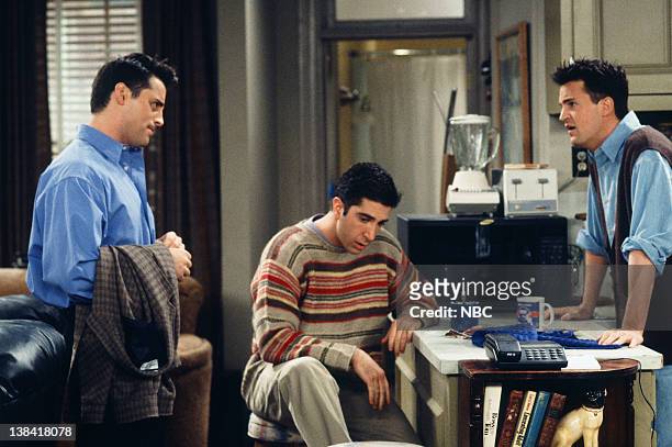 39 Joey And Chandler's Apartment Photos and Premium High Res Pictures -  Getty Images