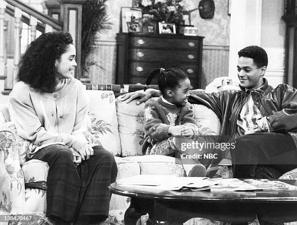 Denise Gets an Opinion" Episode 16 -- Air Date -- Pictured: Lisa Bonet as Denise Huxtable Kendall, Keshia Knight Pulliam as Rudy Huxtable, Don...