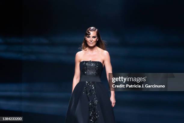 Mar Flores walks the runway at the Roberto Diz fashion show during Mercedes Benz Fashion Week Madrid March 2022 edition at Ifema on March 10, 2022 in...