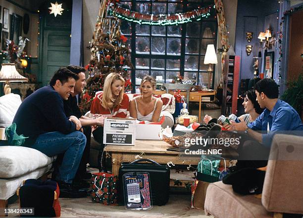 The One with Phoebe's Dad" Episode 9 -- Pictured: Matt LeBlanc as Joey Tribbiani, Matthew Perry as Chandler Bing, Lisa Kudrow as Phoebe Buffay,...