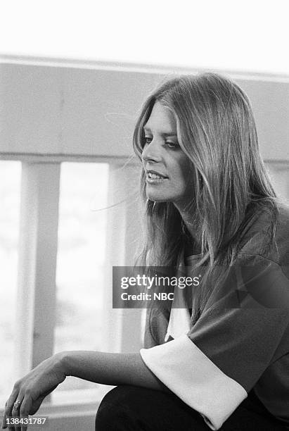 The Bionic Dog" Episode 1 & 2 -- Aired 9/10/77, 9/17/77 -- Pictured: Lindsay Wagner as Jamie Sommers