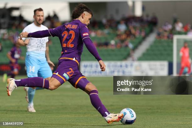 Joshua Rawlins of the Glory passes the ball during the A-League Mens match between Perth Glory and Sydney FC at HBF Stadium, on March 12 in Perth,...