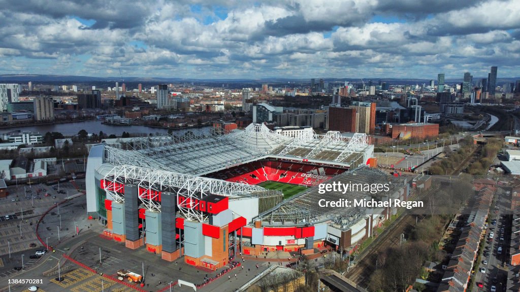 Manchester United v Tottenham Hotspur - Premier League