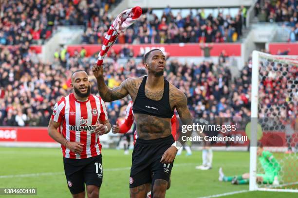 Ivan Toney of Brentford celebrates after scoring their side's first goal during the Premier League match between Brentford and Burnley at Brentford...