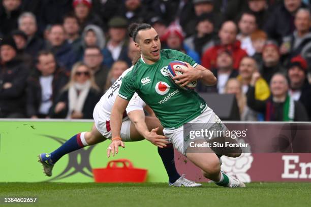 James Lowe of Ireland touches down for the first try during the Guinness Six Nations Rugby match between England and Ireland at Twickenham Stadium on...