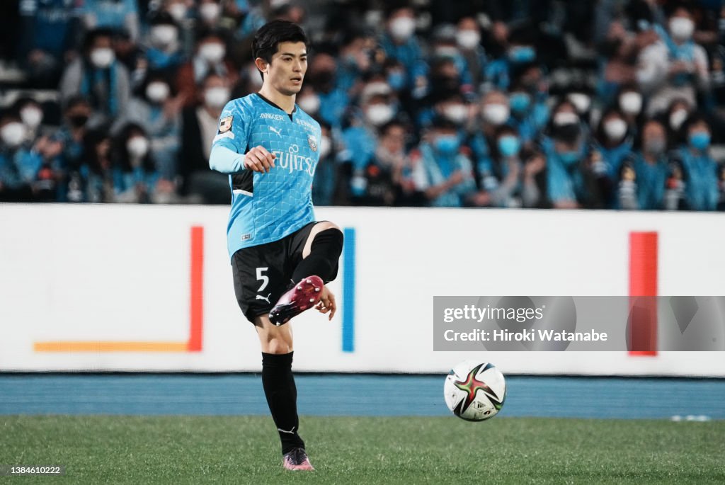 Kawasaki Frontale v Nagoya Grampus - J.LEAGUE Meiji Yasuda J1