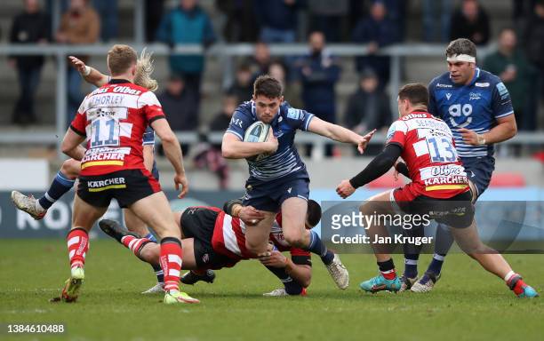 Luke James of Sale Sharks holds off Tom Seabrook of Gloucester during the Gallagher Premiership Rugby match between Sale Sharks and Gloucester Rugby...