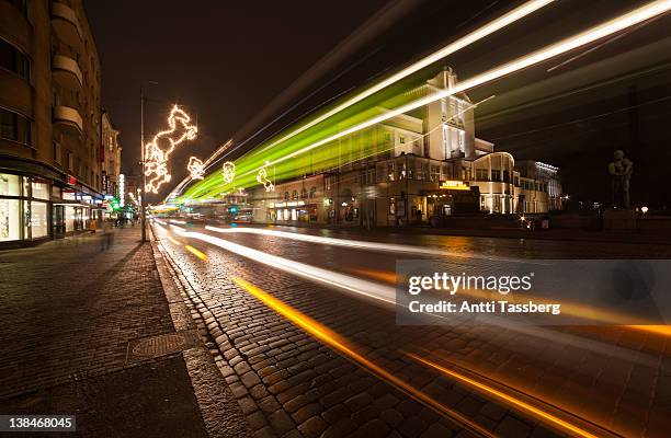 light trails - tampere foto e immagini stock