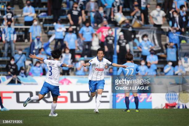 Yuto MORI of Mito Hollyhock celebrates scoring his side's second goal with his team mates during the J.LEAGUE Meiji Yasuda J2 4th Sec. Match between...