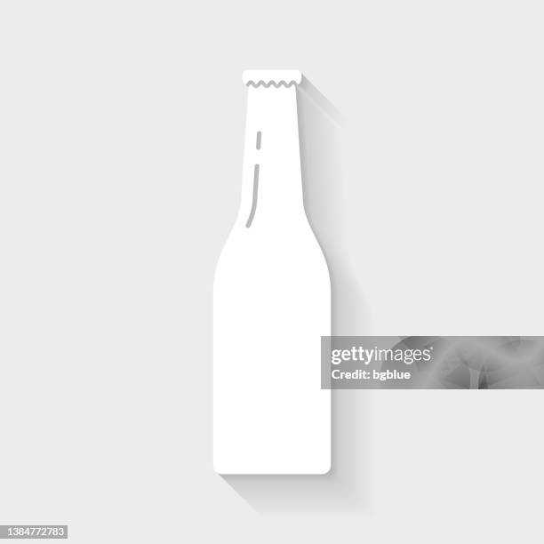 bierflasche. icon mit langem schatten auf leerem hintergrund - flat design - flat cap stock-grafiken, -clipart, -cartoons und -symbole