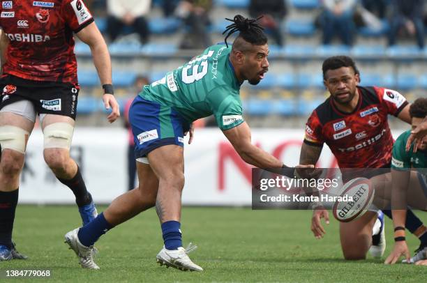 Maritino Nemani of NEC Green Rockets Tokatsu passes the ball during the NTT Japan Rugby League One match between Toshiba Brave Lupus and NEC Green...