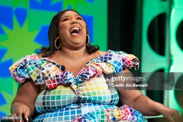 Lisso Rapper Lizzo Rapper Photos and Premium High Res Pictures - Getty Images