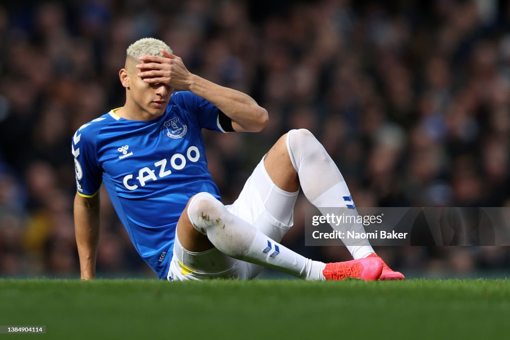 Everton v Wolverhampton Wanderers - Premier League