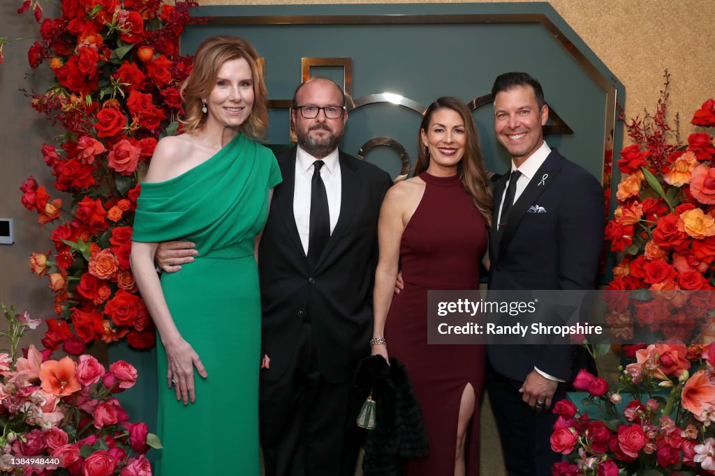 Sam Linsky Leanne Linsky, Sam Linsky, Farrah Weitz, and Brett Weitz attend the ...