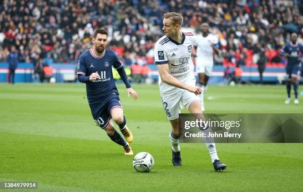 Stian Gregersen of Bordeaux, Lionel Messi of PSG during the Ligue 1 Uber Eats match between Paris Saint-Germain and Girondins de Bordeaux at Parc des...