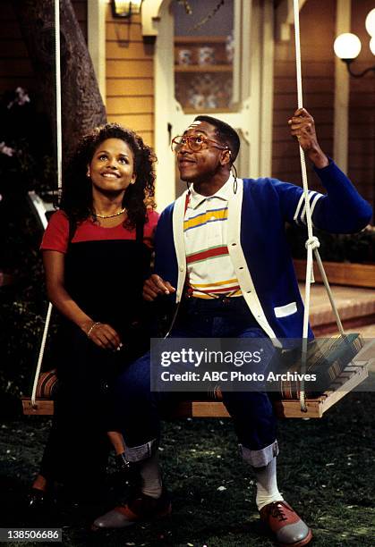 Bugged" - Airdate: October 13, 1995. MICHELLE THOMAS;JALEEL WHITE