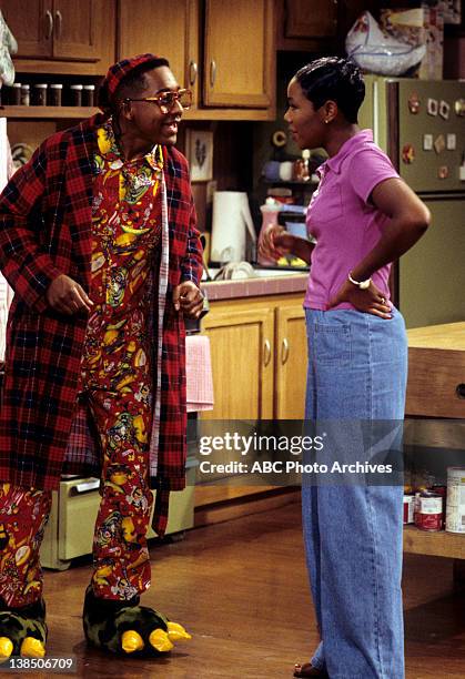 Bugged" - Airdate: October 13, 1995. JALEEL WHITE;KELLIE SHANYGNE WILLIAMS