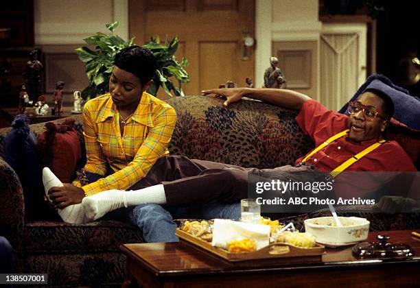 Home Again" - Airdate: November 8, 1996. KELLIE SHANYGNE WILLIAMS;JALEEL WHITE