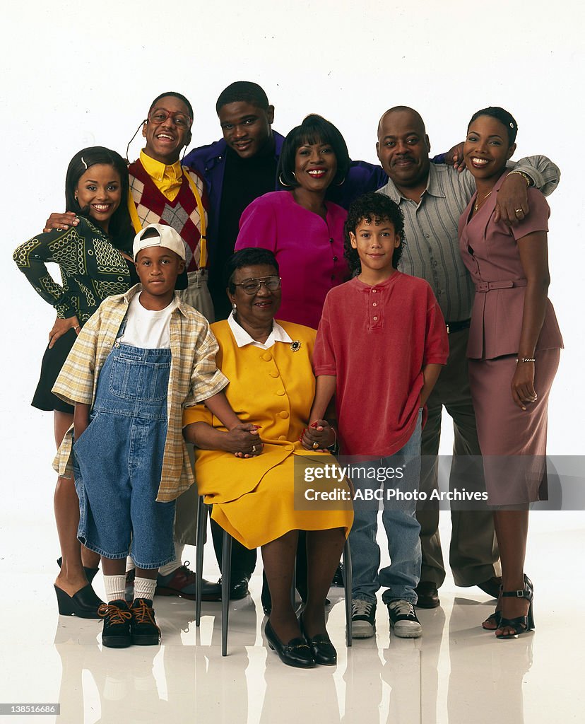 BACK ROW:MICHELLE THOMAS;JALEEL WHITE;DARIUS MCCRARY;JOMARIE PAYTON;REGINALD VELJOHNSON;KELLIE SHANYGNE WILLIAMS
FRONT ROW: ORLANDO BROWN;ROSETTA LENOIRE;BRYTON JAMES