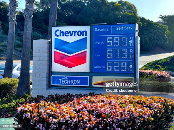 gas prices reach record highs at the pump station - fuel prices stock pictures, royalty-free photos & images