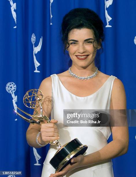 Emmy Winner Julianna Margulies backstage at the Emmy Awards Show, September 10,1995 in Pasadena, California.