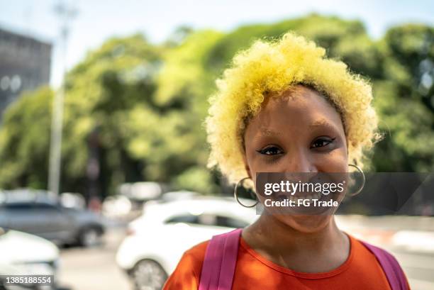 portrait of a young woman in the street - female body piercing stock pictures, royalty-free photos & images