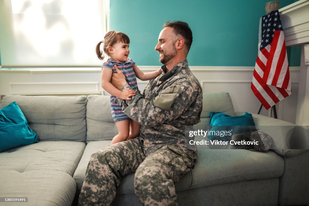 Army Father Hug His Daughter After Returned From Military Assignment ...