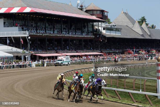 Saratoga Raceway 2,632 Saratoga Race Course Stock Photos, High-Res Pictures, and Images ...
