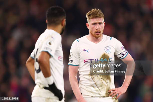 Kevin De Bruyne of Manchester City reacts during the Premier League match between Crystal Palace and Manchester City at Selhurst Park on March 14,...