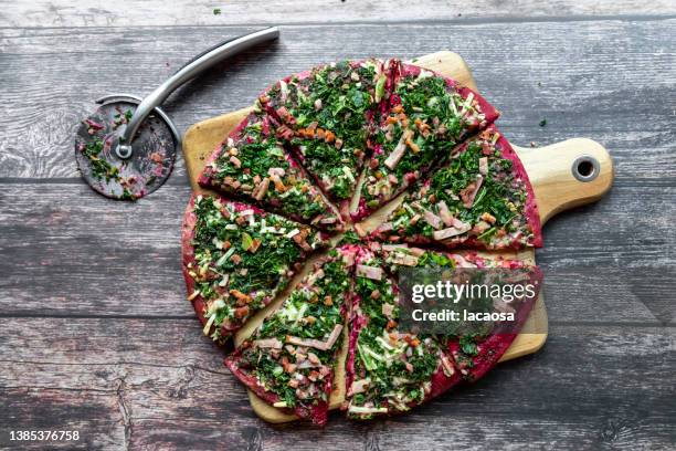 beetroot pizza with kale and bacon - flatbread pizza stock pictures, royalty-free photos & images