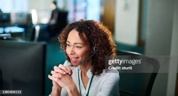 headset telephone call - tech support stock pictures, royalty-free photos & images