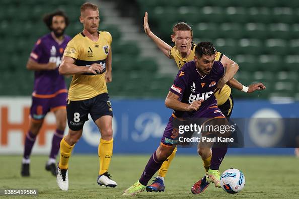 A-League Mens - Perth Glory v Central Coast Mariners A-League Mens - Perth Glory v Central Coast Mariners