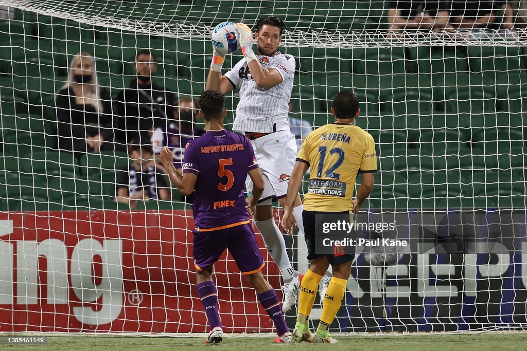 A-League Mens - Perth Glory v Central Coast Mariners