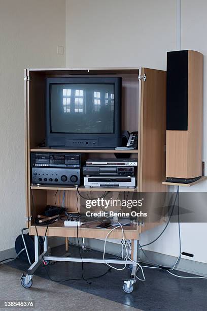 tv entertainment centre for school - dvd player stock pictures, royalty-free photos & images