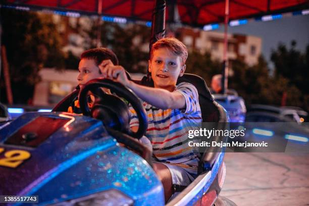 Theme Park Queue Photos and Premium High Res Pictures - Getty Images