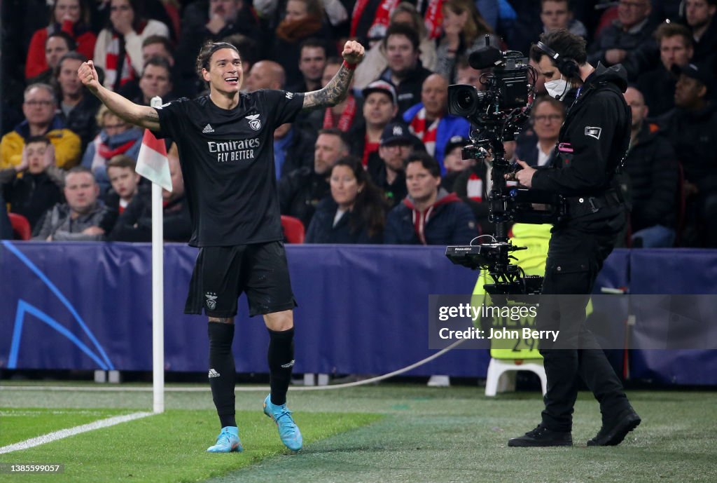 AFC Ajax v SL Benfica: Round Of Sixteen Leg Two - UEFA Champions League