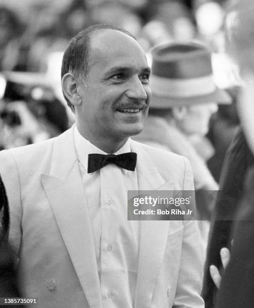 Ben Kingsley arrives during the 55th Annual Academy Awards at the Dorothy Chandler Pavilion, April 11, 1983 in Los Angeles, California.