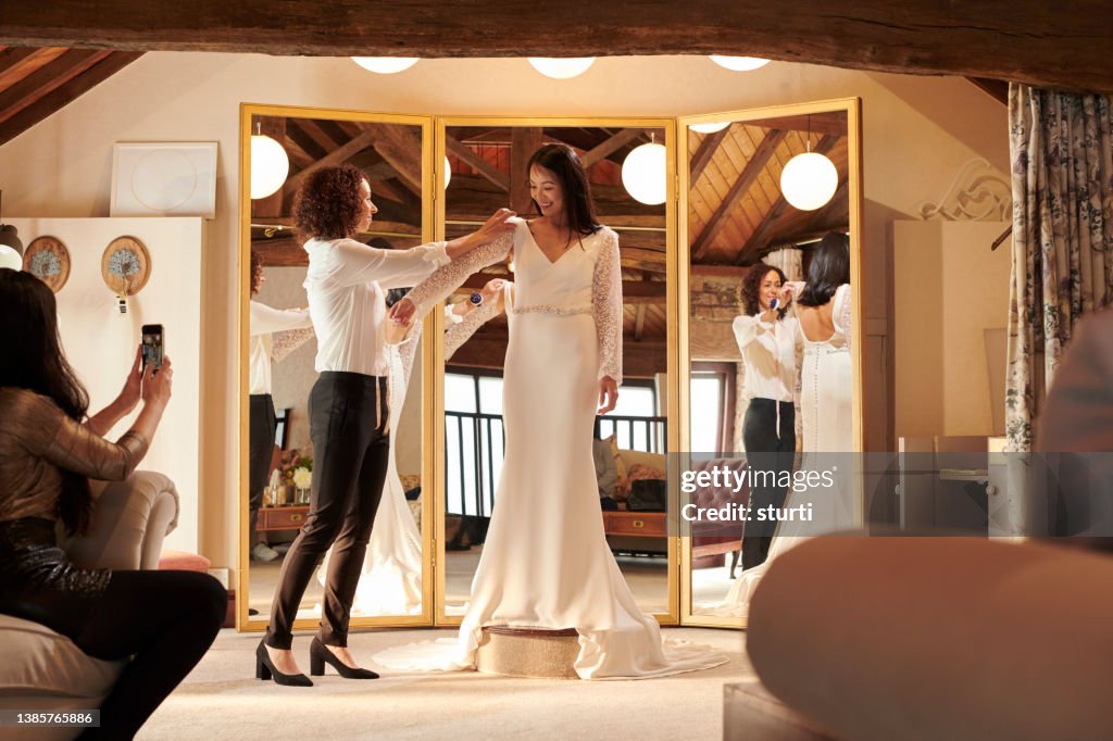 Shopping de robe de mariée