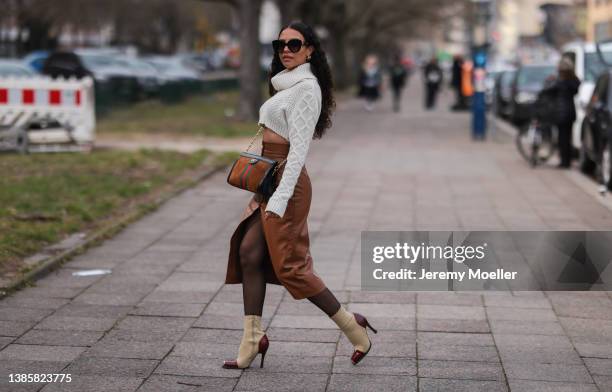Miriam Rautert 26 Miriam Rautert Stock Photos, High-Res Pictures, and Images - Getty ...