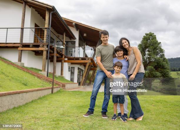 Large Family Rural Life 1,478 Rural Family Neighborhood Stock Photos, High-Res Pictures, and ...