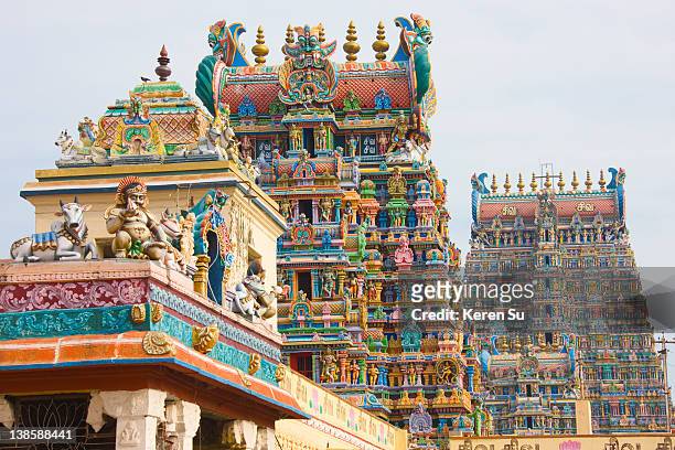 sree meenakshi temple complex - sri meenakshi hindu temple stock pictures, royalty-free photos & images