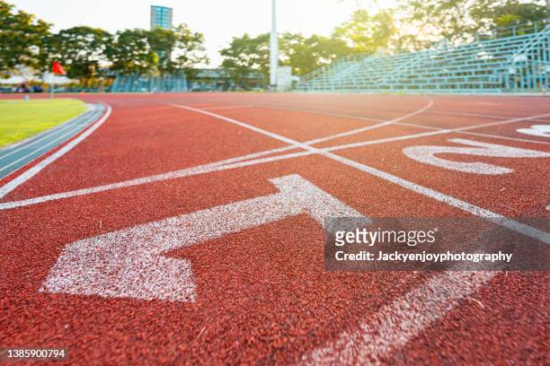 athletics track - スポーツ施設 ストックフォトと画像