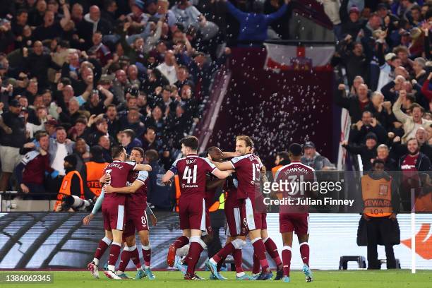 Andriy Yarmolenko of West Ham United celebrates with teammates after scoring their team's second goal during the UEFA Europa League Round of 16 Leg...