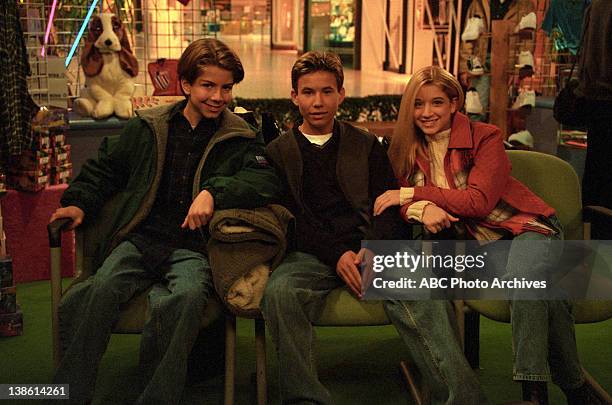 Courtney Peldon 1997 Photos and Premium High Res Pictures - Getty Images