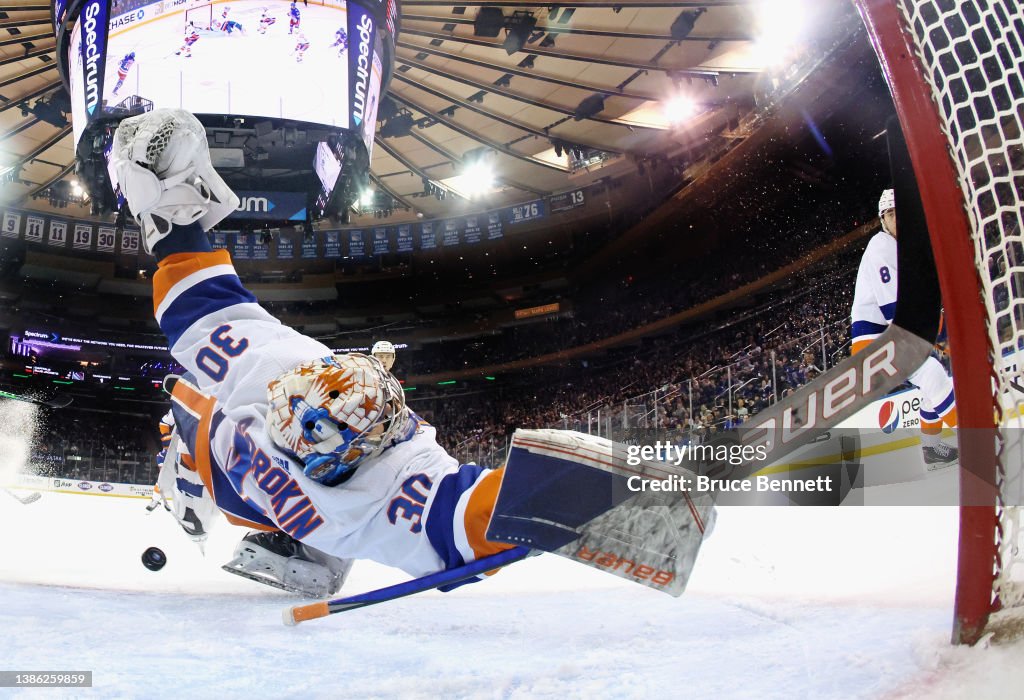 New York Islanders v New York Rangers