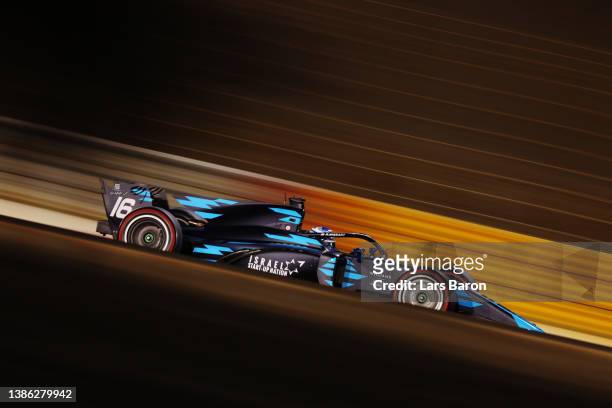 Roy Nissany of Israel and DAMS drives on track during qualifying for Round 1:Sakhir of the Formula 2 Championship at Bahrain International Circuit on...